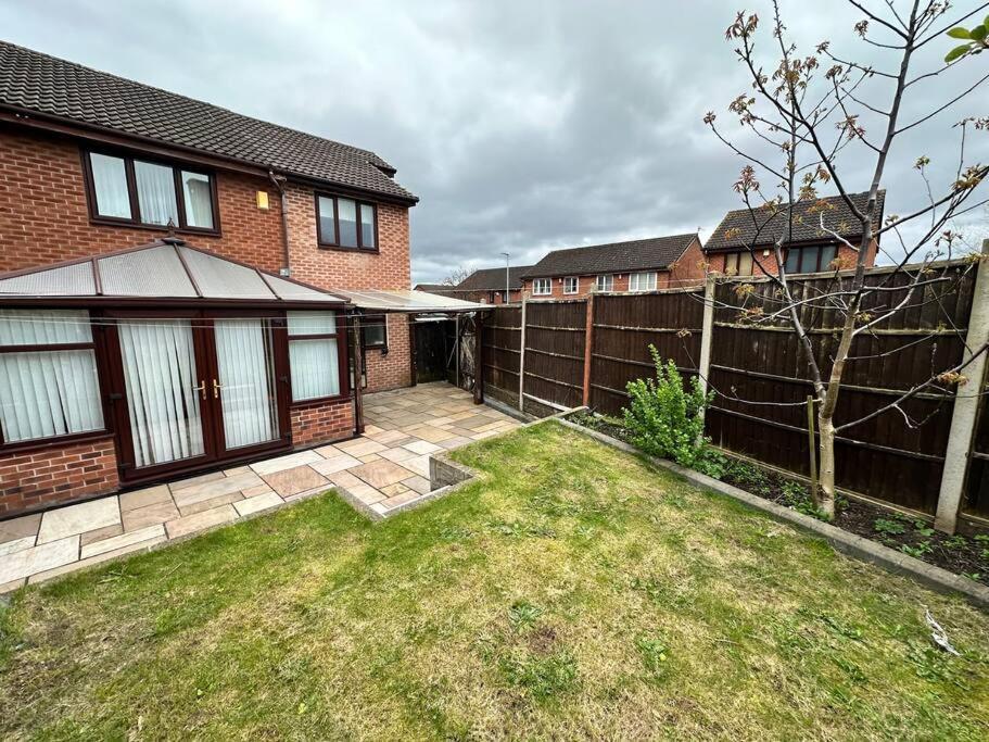 Sage House - City Centre Hanley, Alton Towers Stoke-on-Trent Buitenkant foto